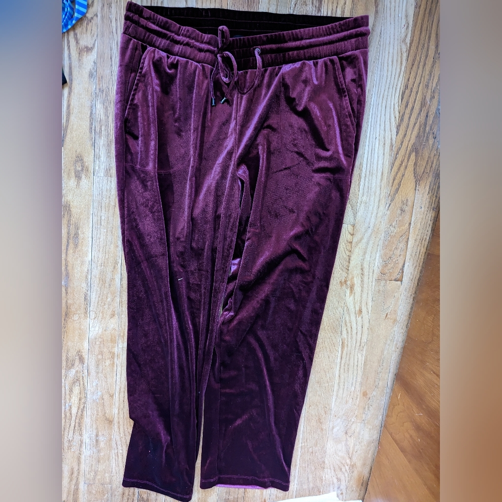 Torrid pull on velvet pants, purple, size 1, NWT